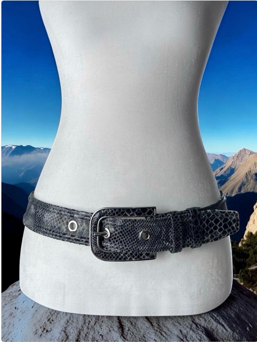 Carlisle Women’s Snakeskin Belt Medium 30”-34”